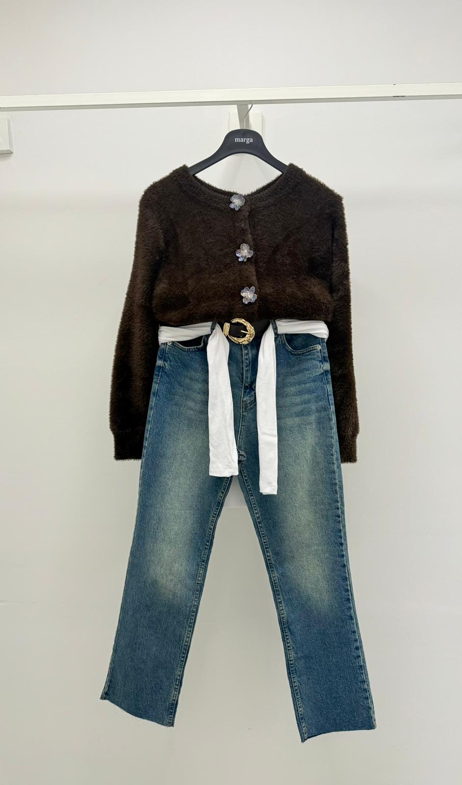 Gül Düğme Detaylı Peluş Buklet Hırka