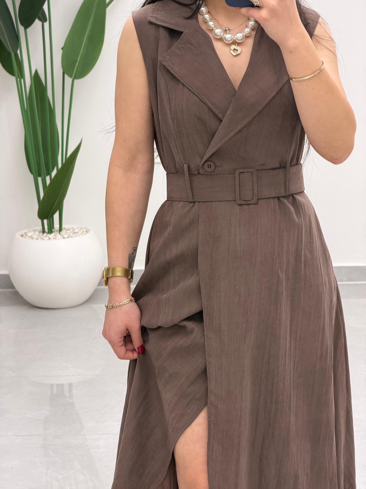 Kruvaze Yaka Kemerli Elbise Kahverengi