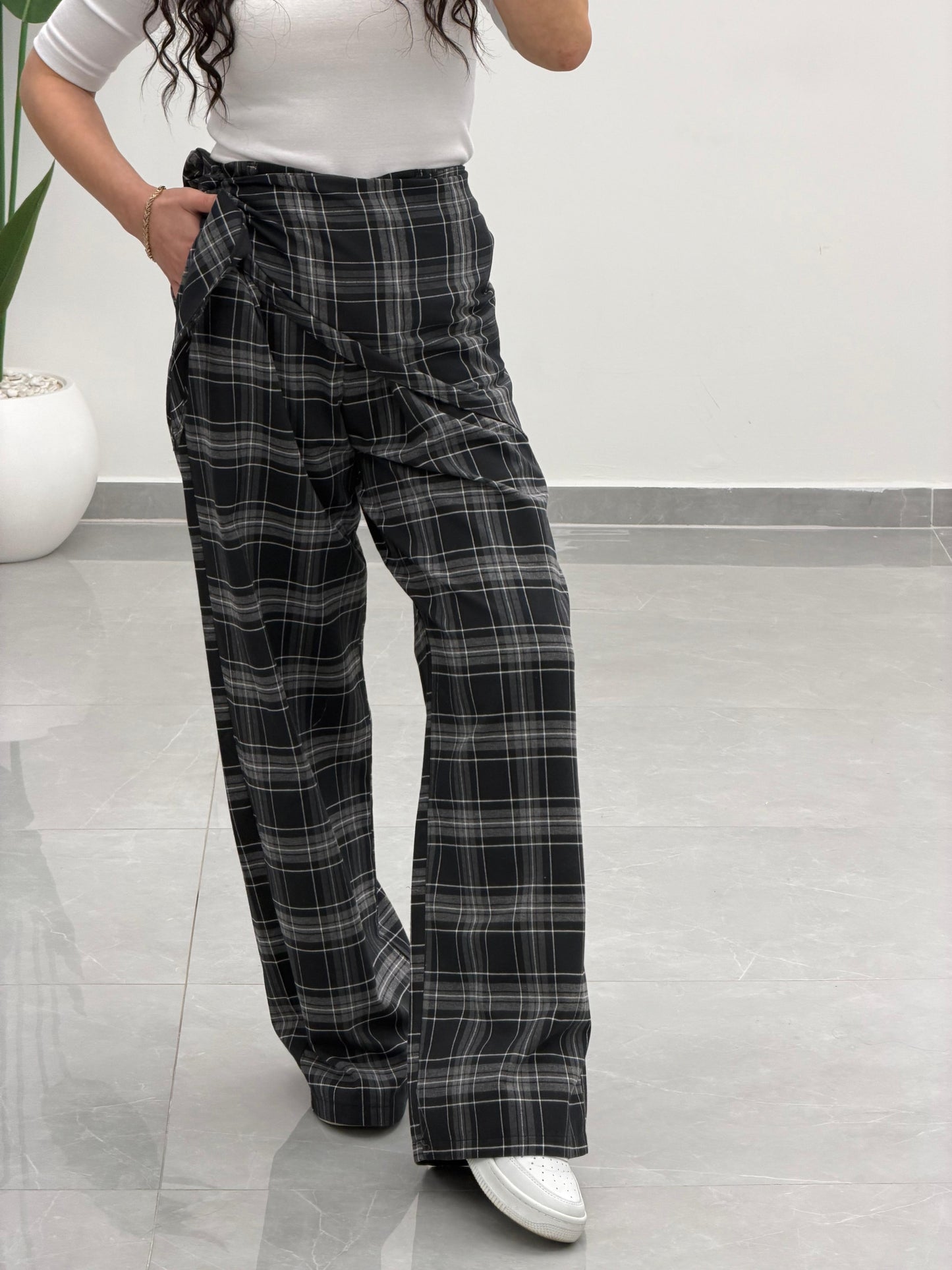 Fular Detaylı Marka Model Ekose Pantolon Siyah