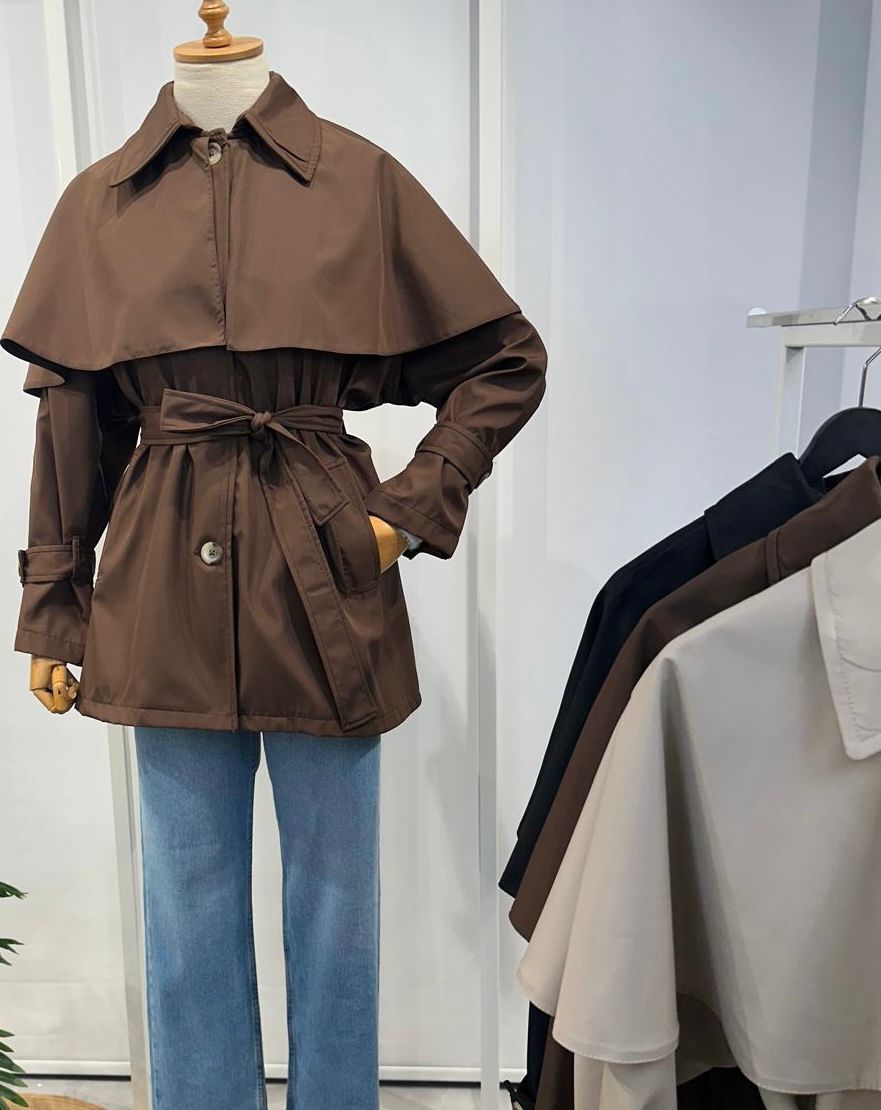 PELERİN DETAYLI KISA TRENÇKOT