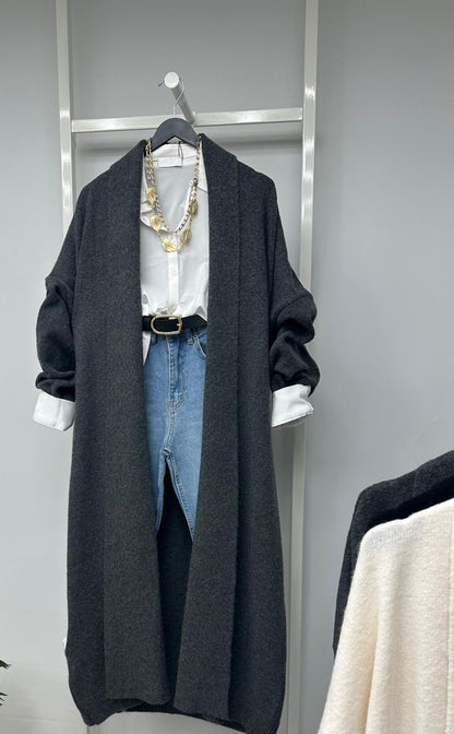 ÖNÜ AÇIK ŞAL YAKA HIRKA