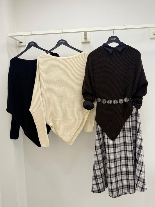 Asimetrik Kesim Triko Üst