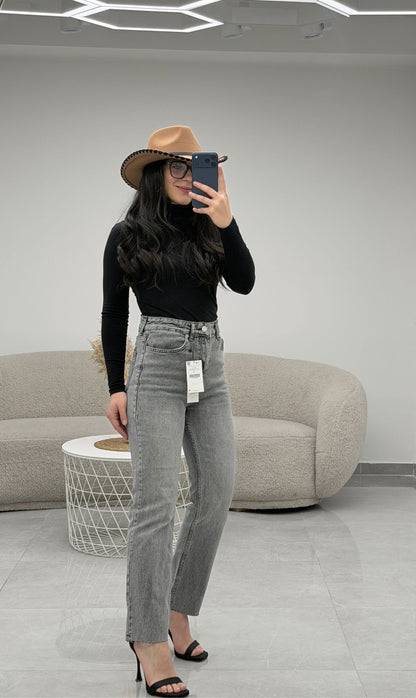 Premium Kalite Paçası Kesik Boyfit Jean Açık Gri