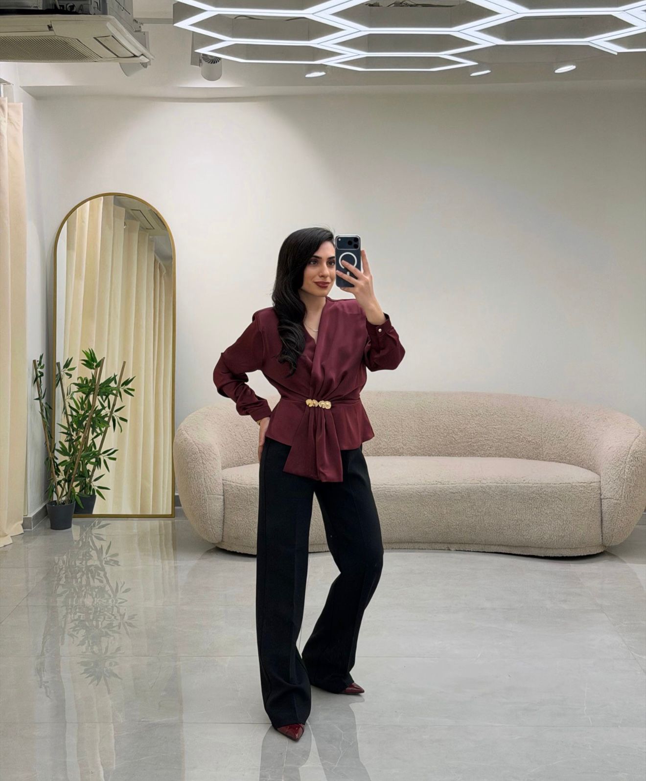 Kruvaze Yaka Broş Detaylı Bluz Bordo