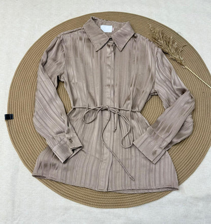 İNCE ÇİZGİLİ GÖMLEK