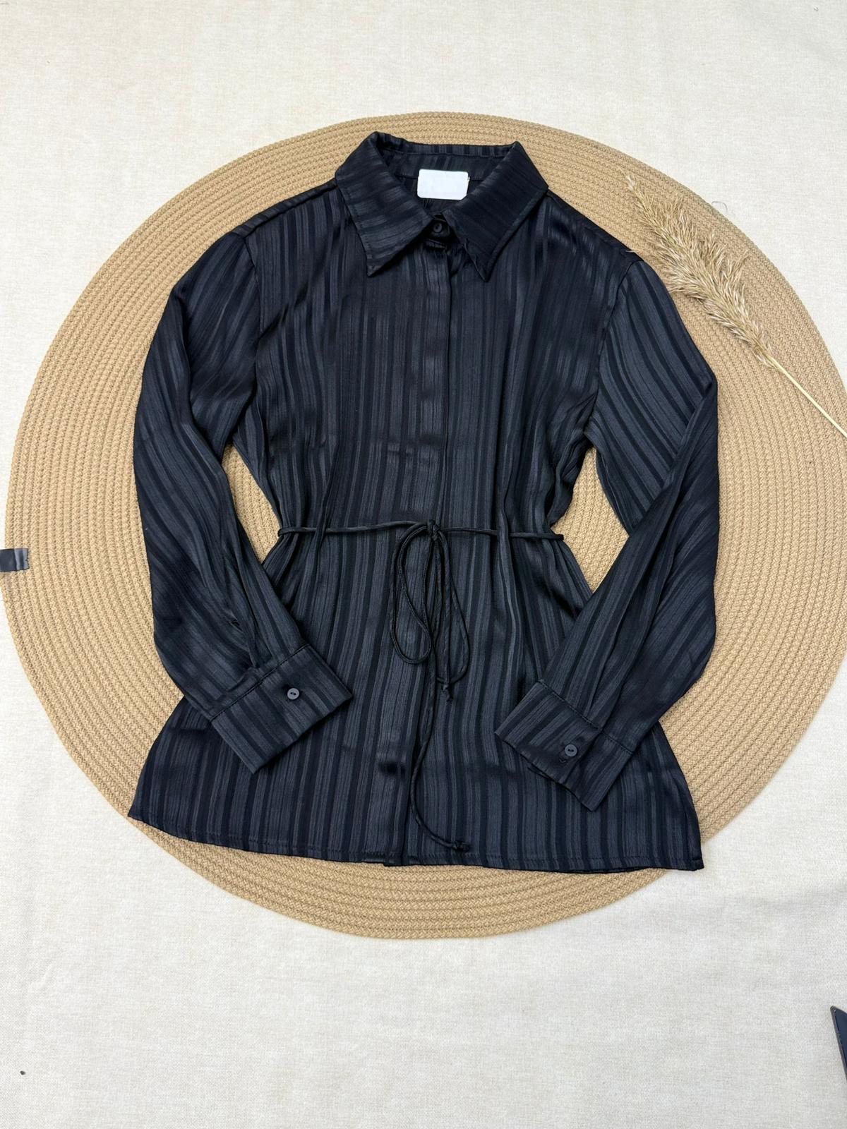 İNCE ÇİZGİLİ GÖMLEK