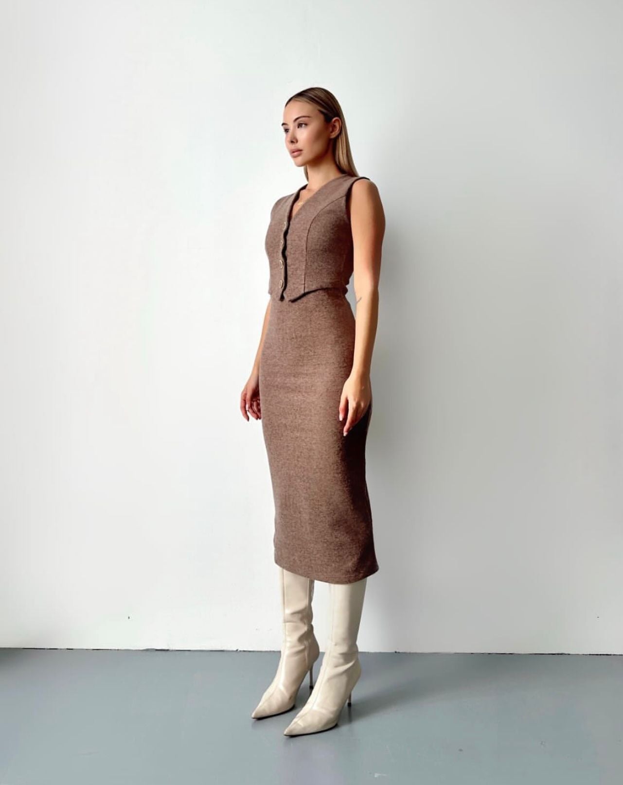 Düğme Detaylı Triko Midi Elbise