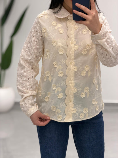 Çiçek Kabartmalı Gömlek Bej