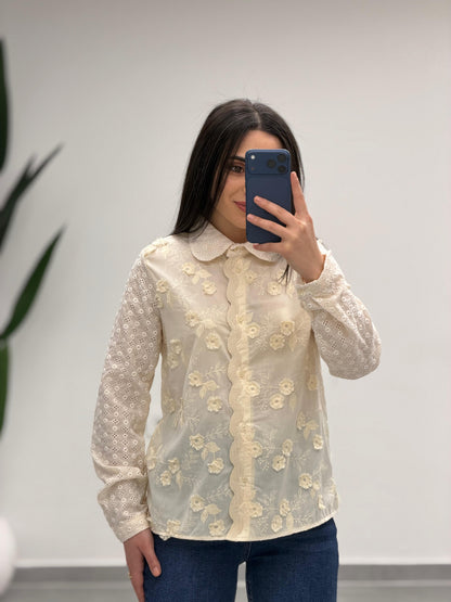 Çiçek Kabartmalı Gömlek Bej