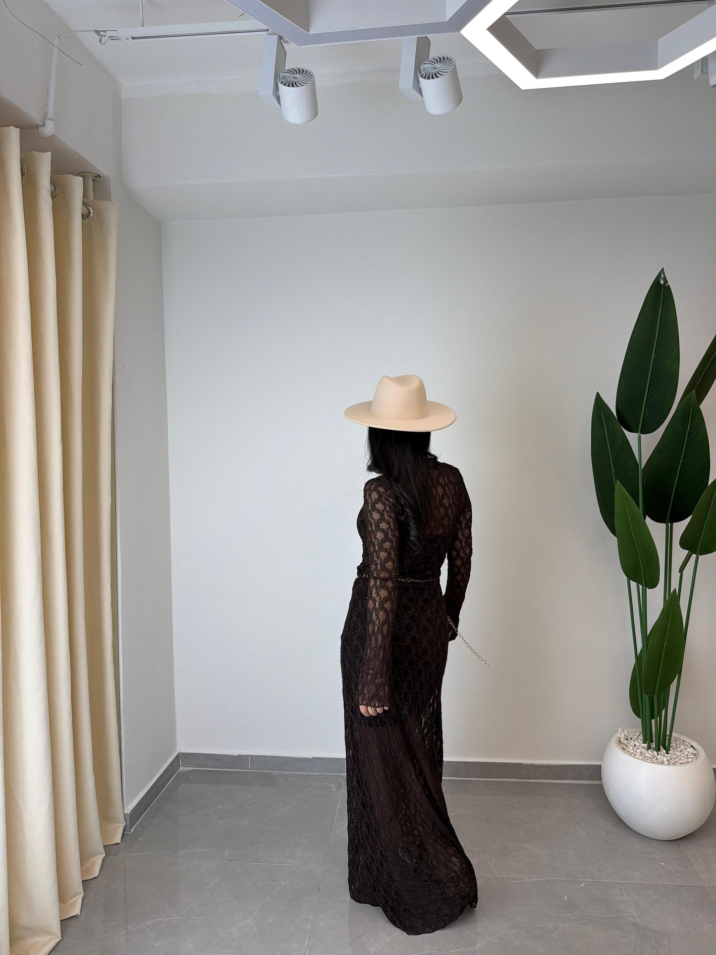 Dantelli Kemerli Uzun Kol Elbise Kahve