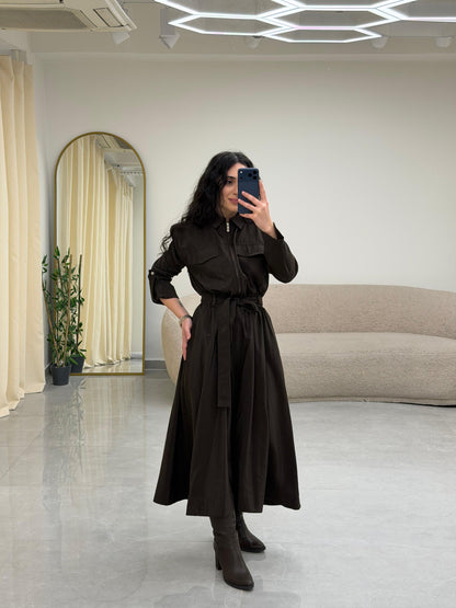 Yaka Fermuar Kemerli Elbise Kahrengi