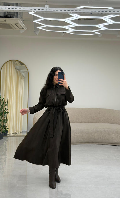 Yaka Fermuar Kemerli Elbise Kahrengi