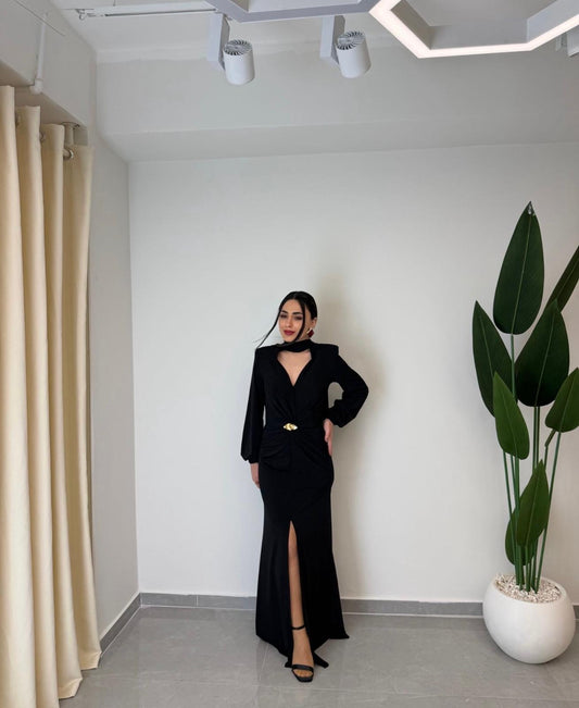 Şal Detaylı Tokalı Tasarım Elbise Siyah